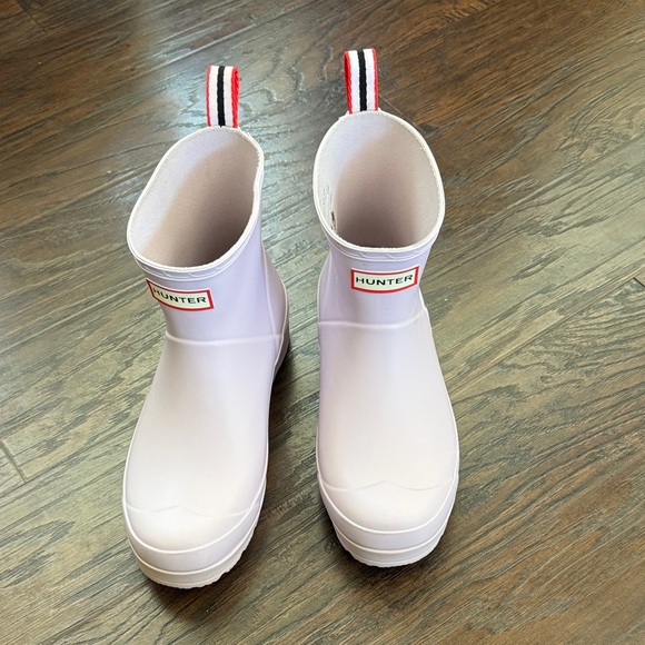 Hunter Women's Lilac Purple Waterproof Short Rain Boots - Picture 3 of 11